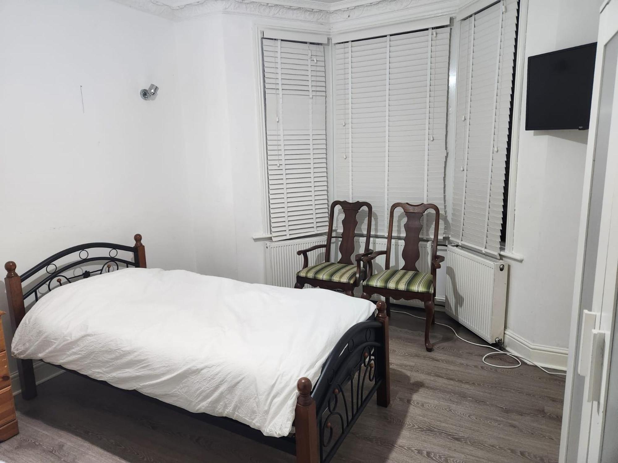 The London En-Suite Ilford Ngoại thất bức ảnh