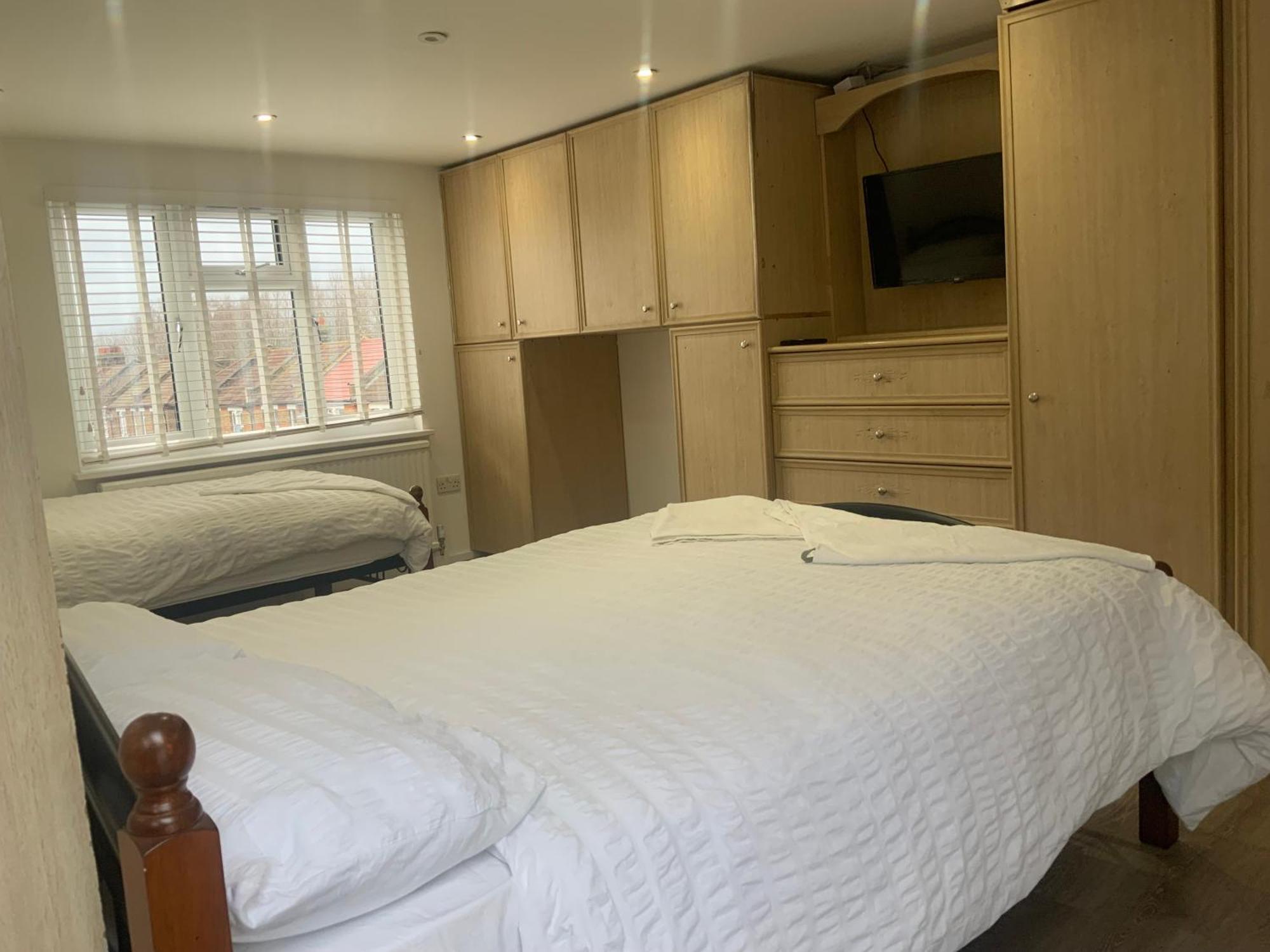 The London En-Suite Ilford Ngoại thất bức ảnh