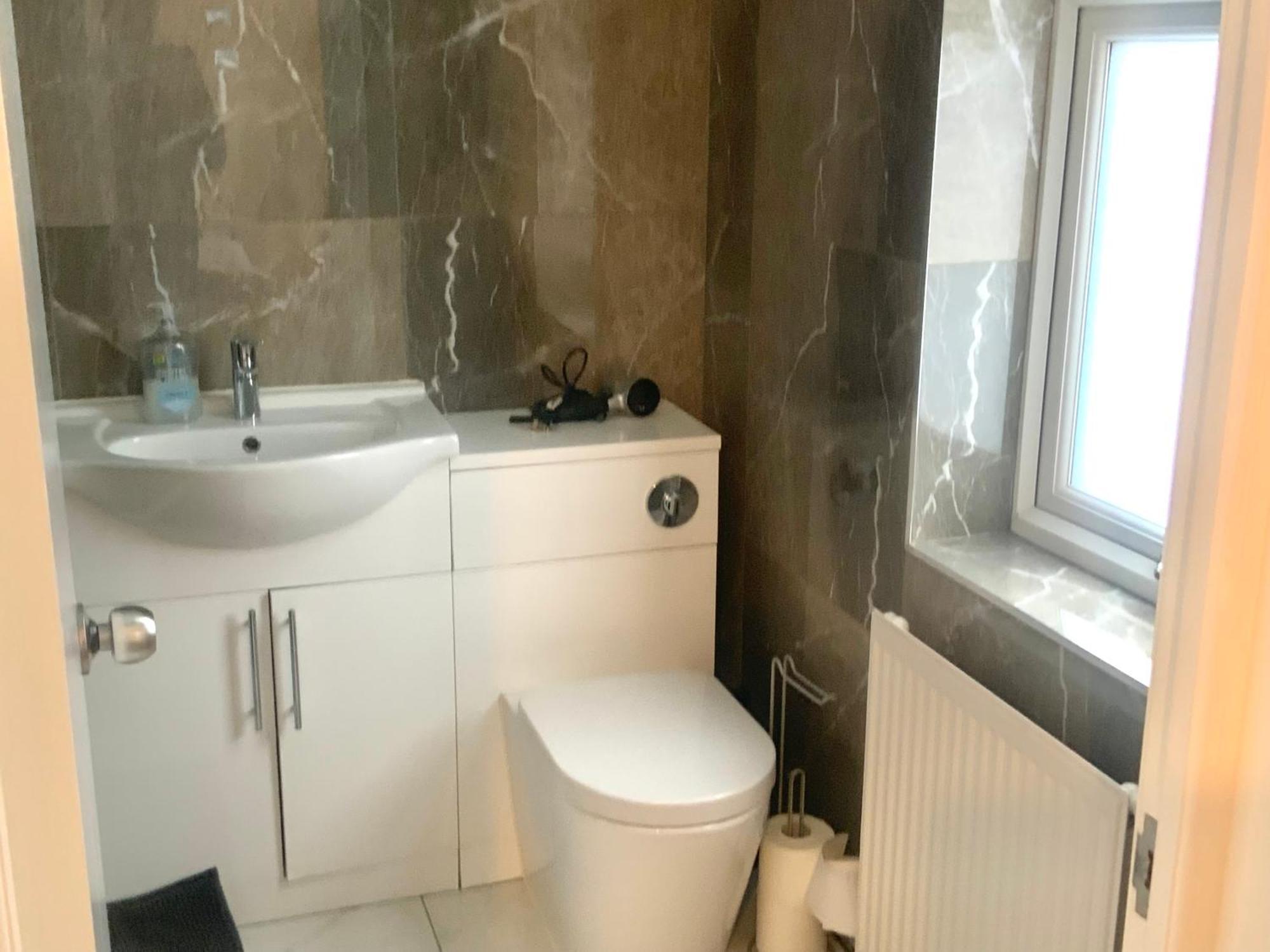 The London En-Suite Ilford Ngoại thất bức ảnh