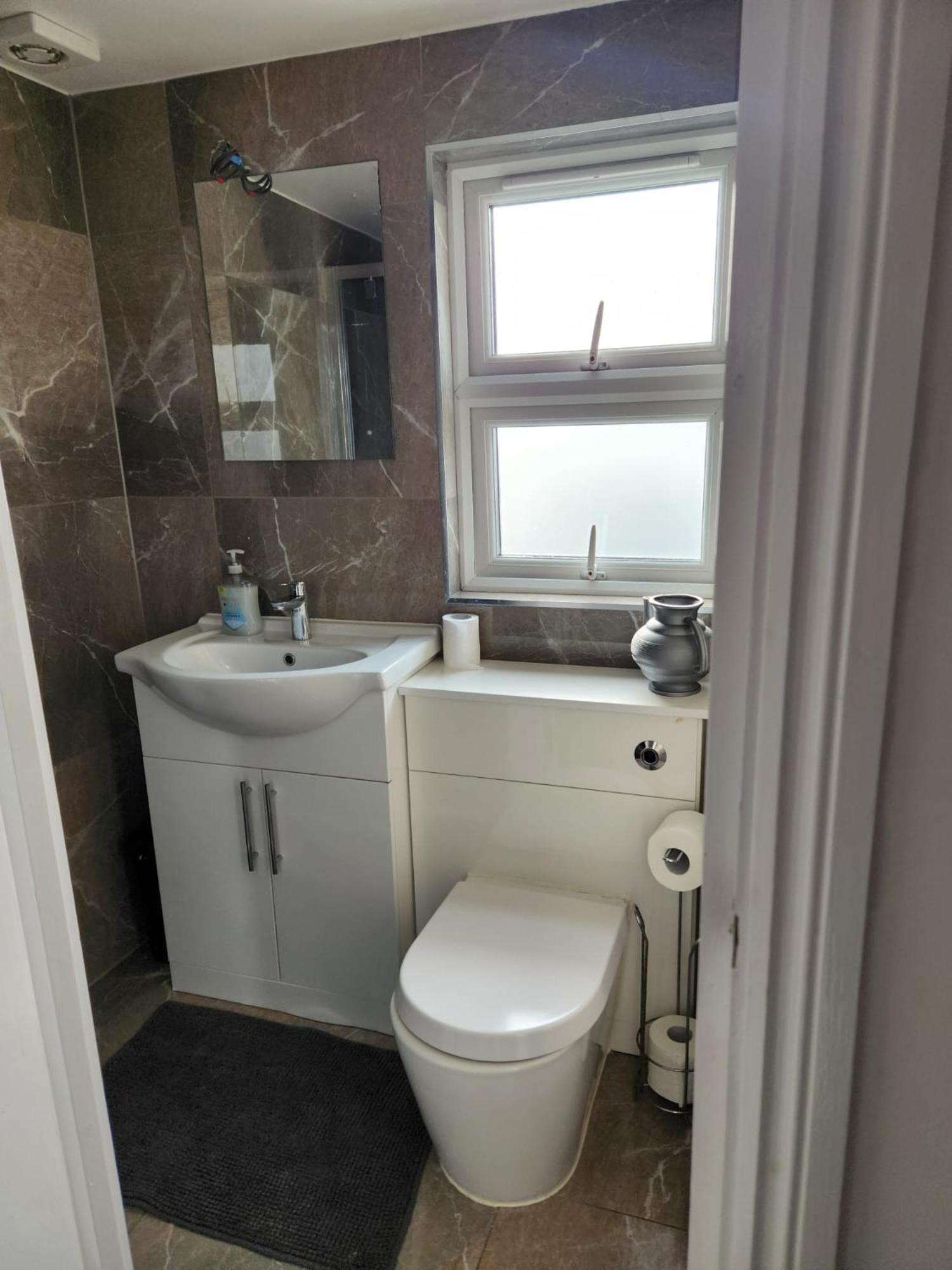 The London En-Suite Ilford Ngoại thất bức ảnh
